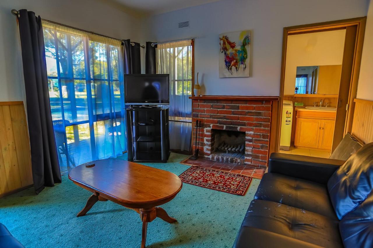Mountain View Motor Inn & Holiday Lodges Halls Gap Eksteriør billede