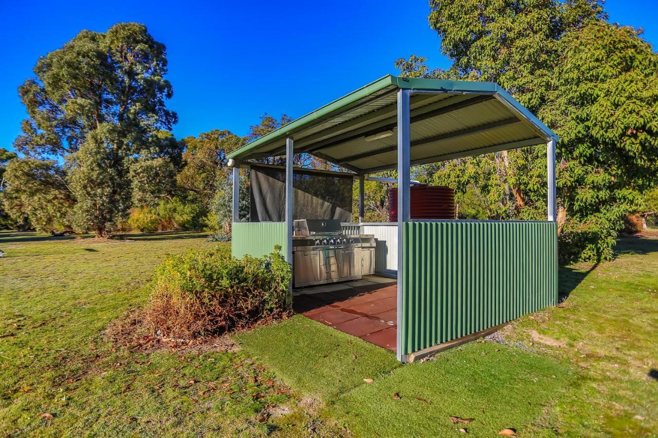 Mountain View Motor Inn & Holiday Lodges Halls Gap Eksteriør billede