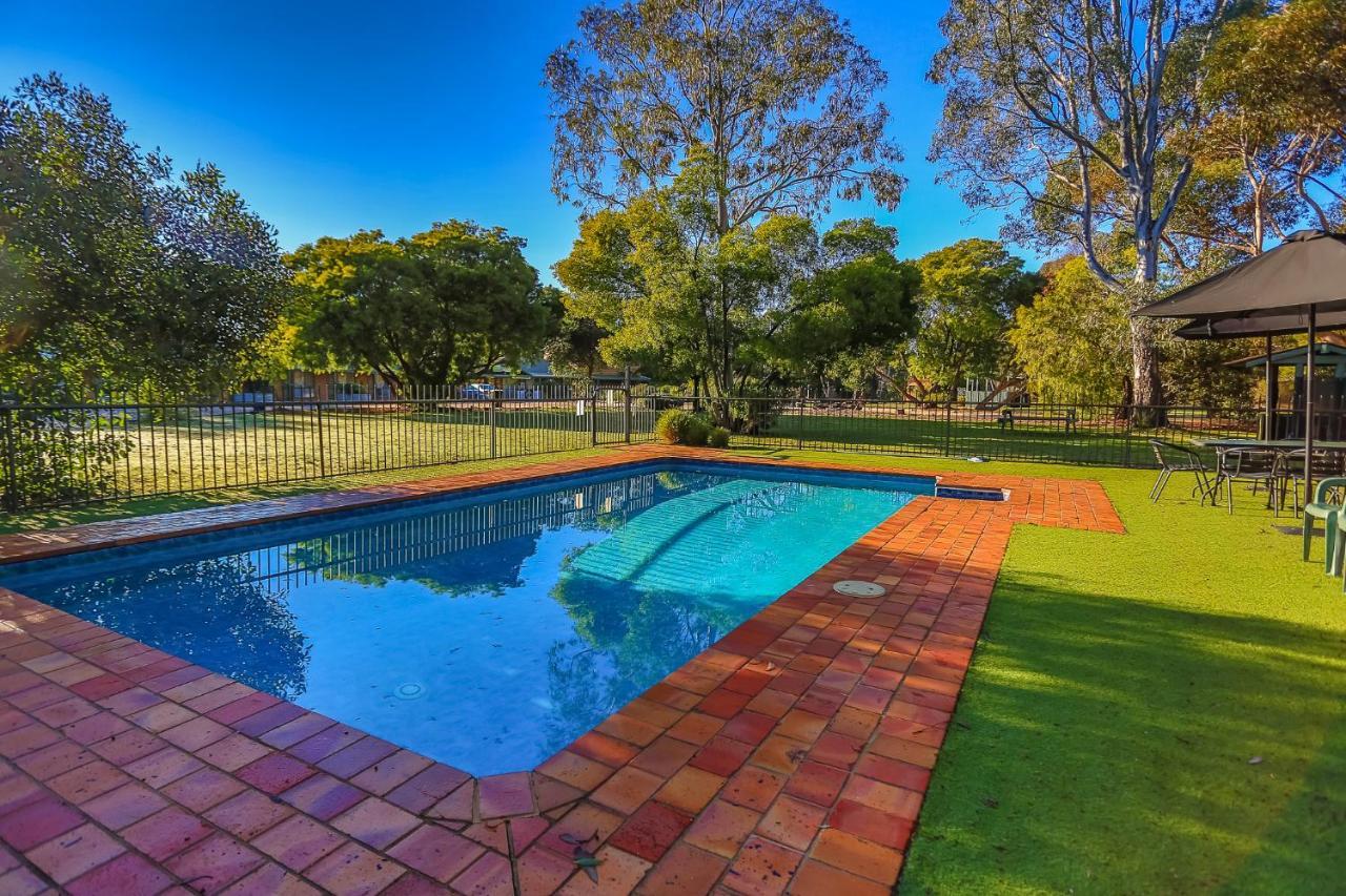 Mountain View Motor Inn & Holiday Lodges Halls Gap Eksteriør billede
