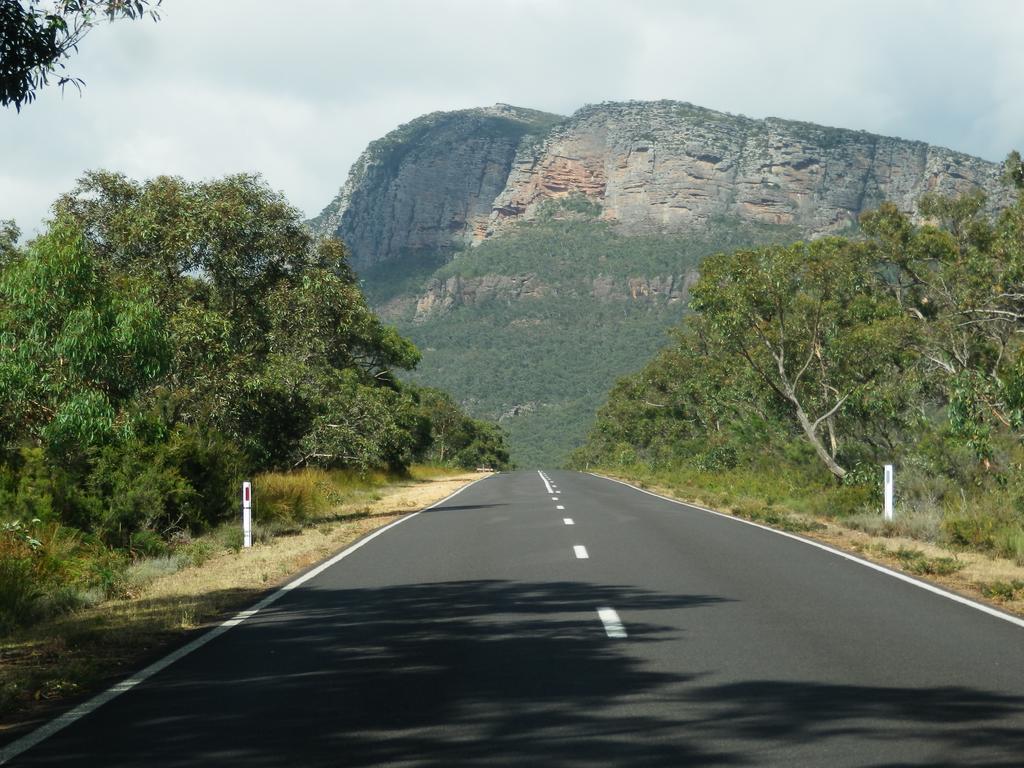 Mountain View Motor Inn & Holiday Lodges Halls Gap Eksteriør billede